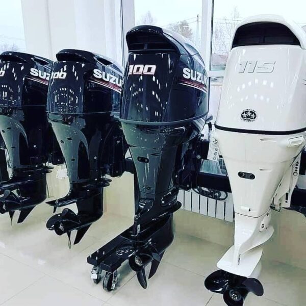 Suzuki, 4stroke outboards. 15hp to 350hp